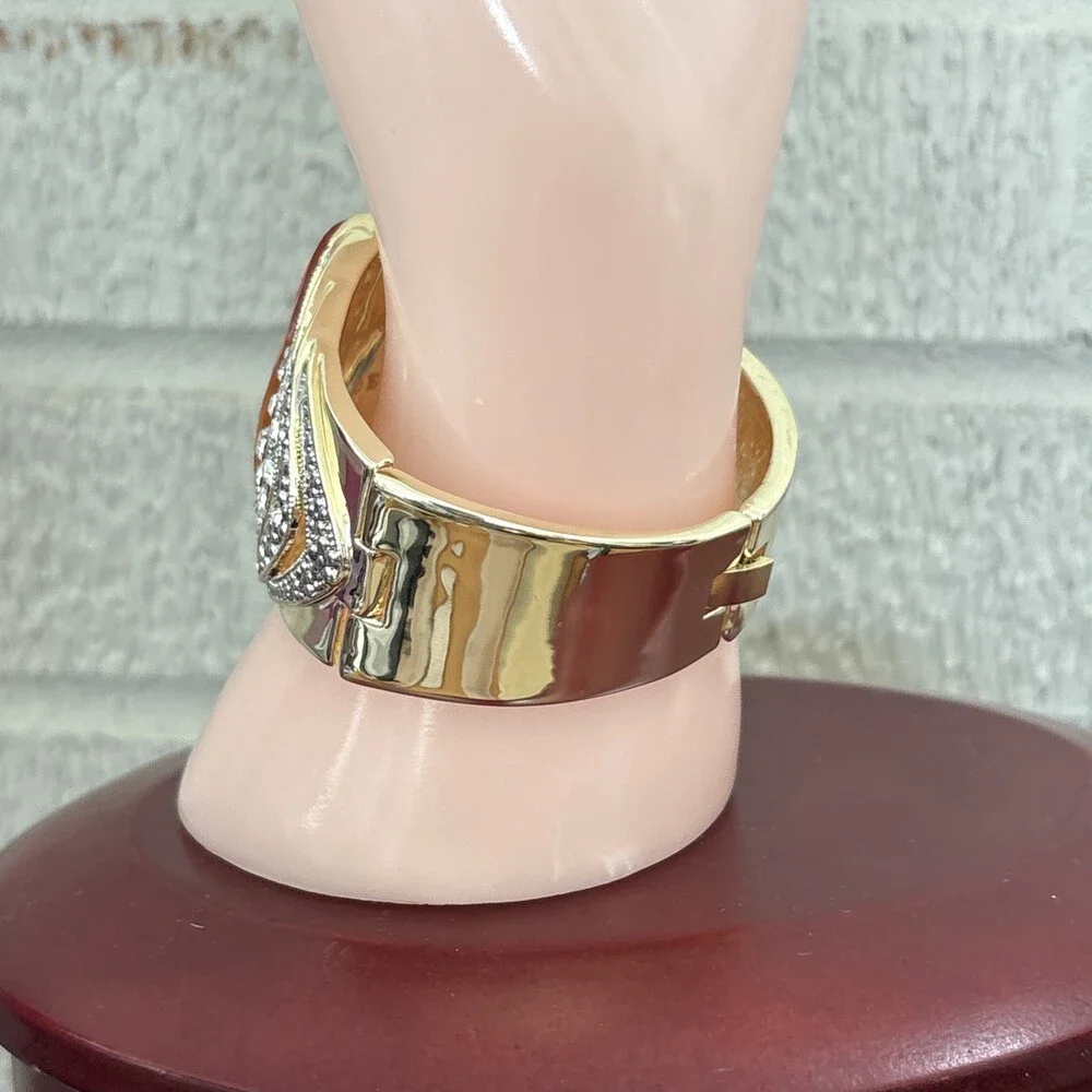 Amedeo NYC Cameo Shell Crystal Hinged Chunky Wide Gold Bangle Bracelet 6.5-7